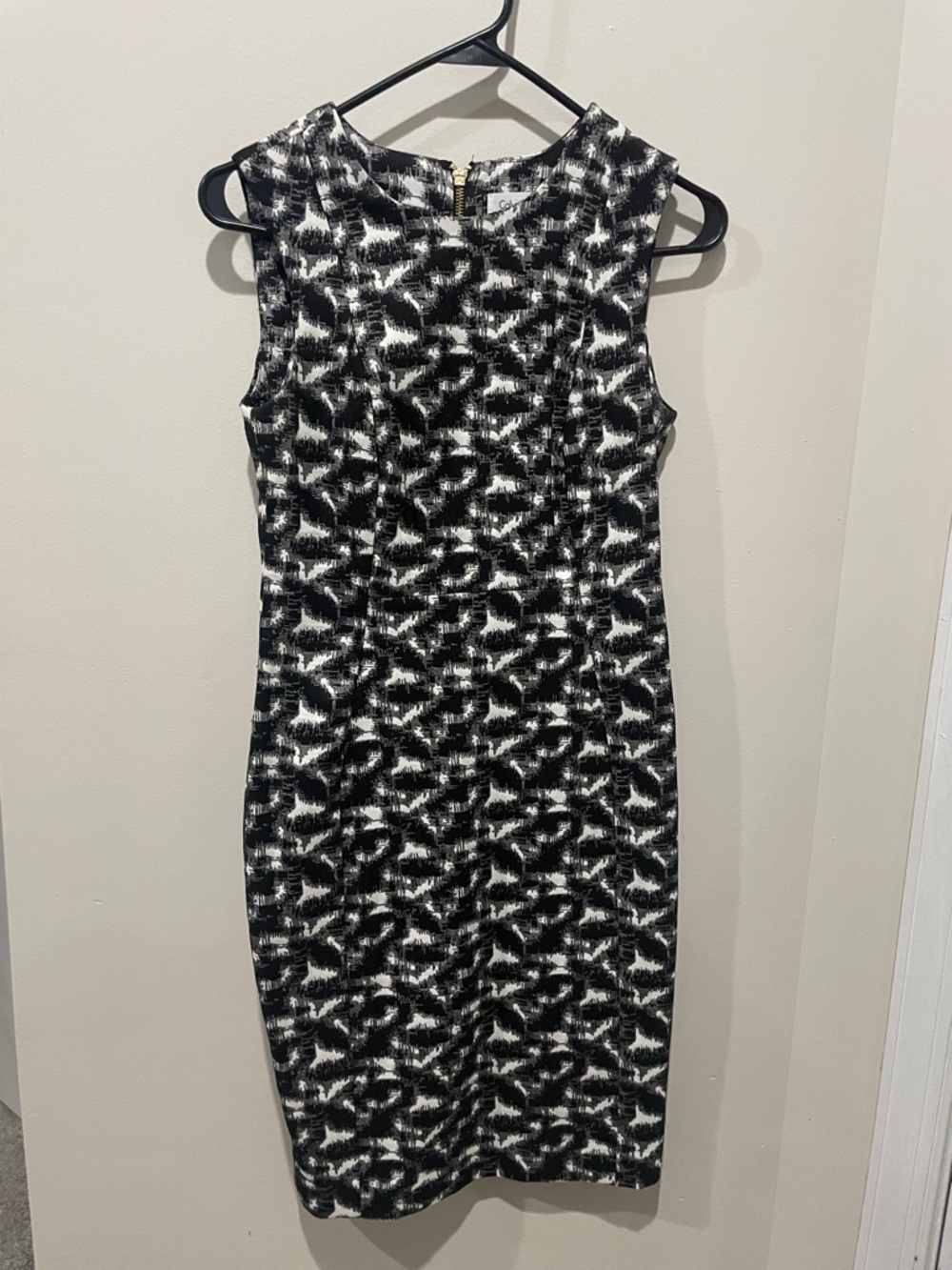 Calvin Klein Black and White Patterned Midi Dress